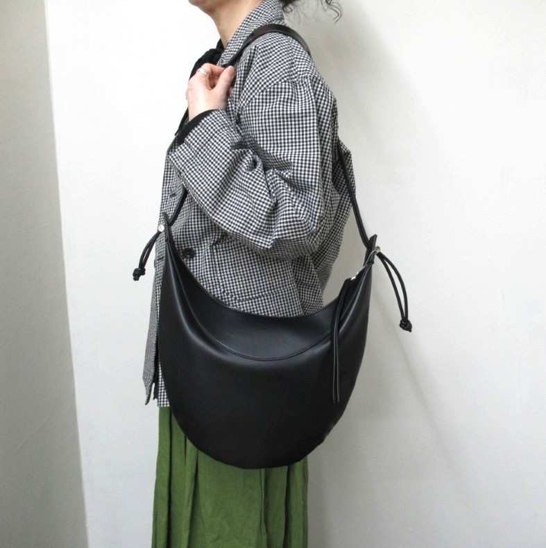 cache cache  ハーフムーンコードハンドルショルダー /BK